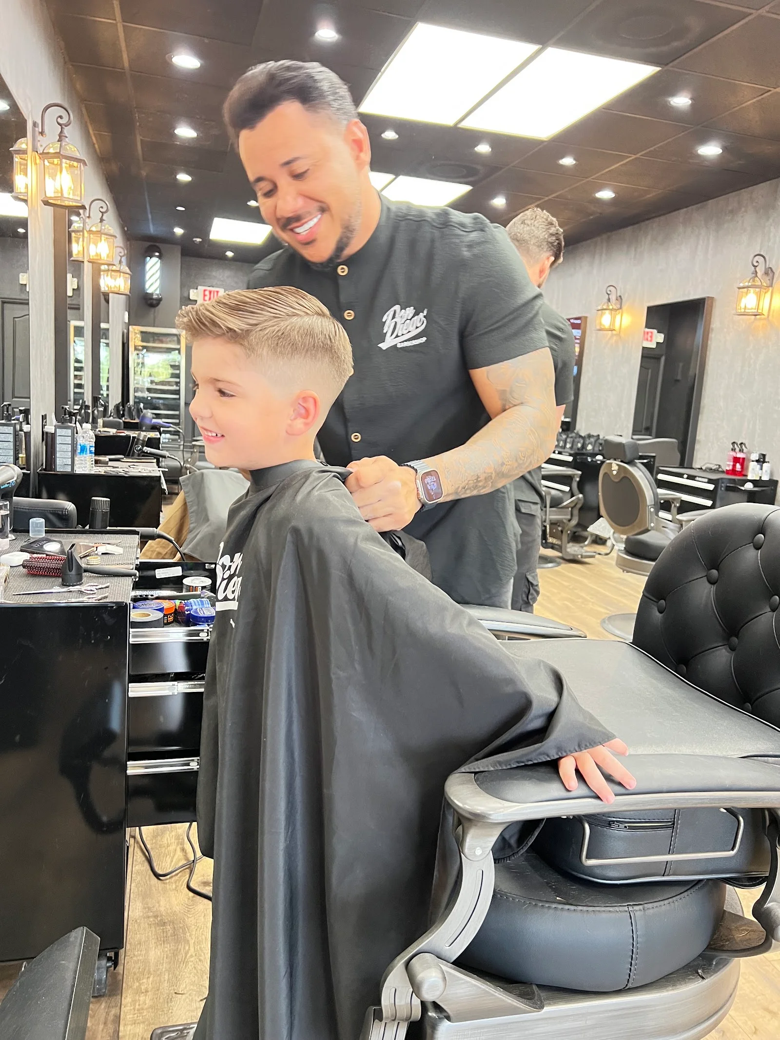 Guia completo de Men's Mohawk Haircut Near Me