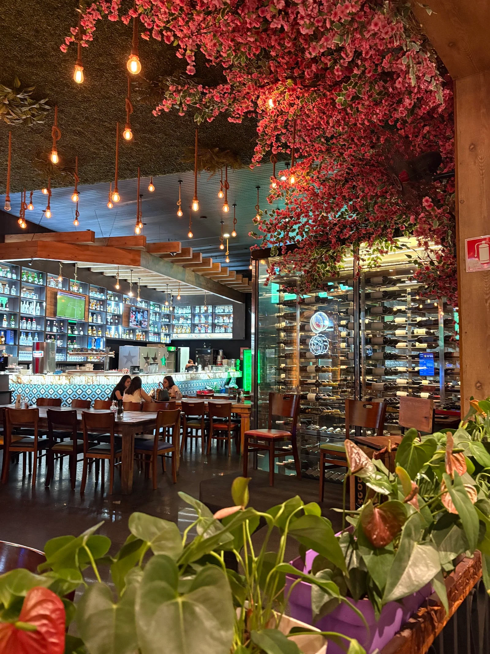 Tudo sobre Bar com Espaço Kids em Botequim São Paulo - São Caetano do Sul